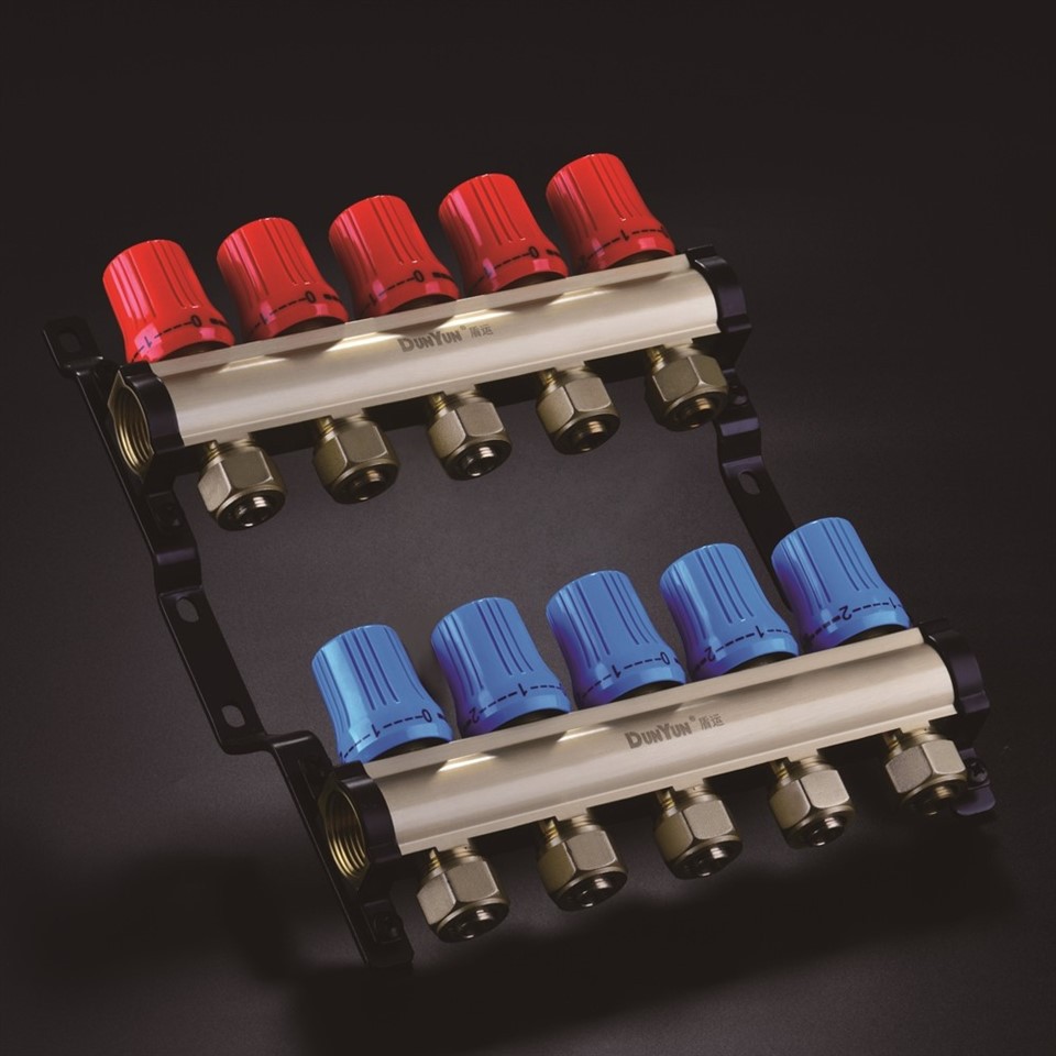 China Stop-type Underfloor Heating Manifold suppliers